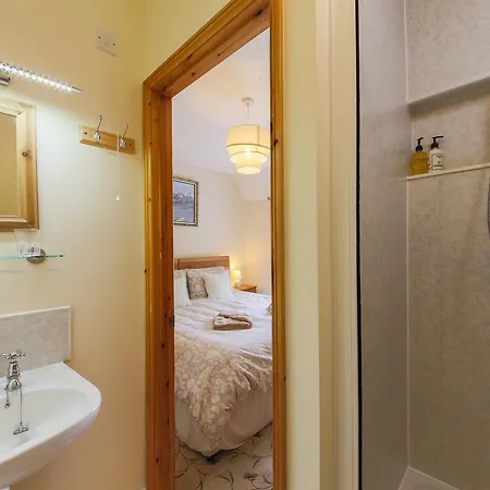 Bed & Breakfast Resparveth Farm Truro