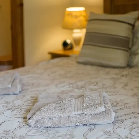 Bed & Breakfast Resparveth Farm 3*